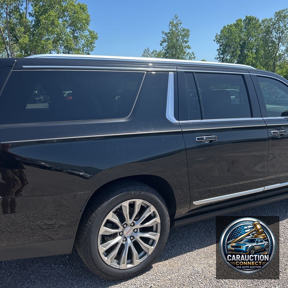 2023 GMC Yukon XL Denali