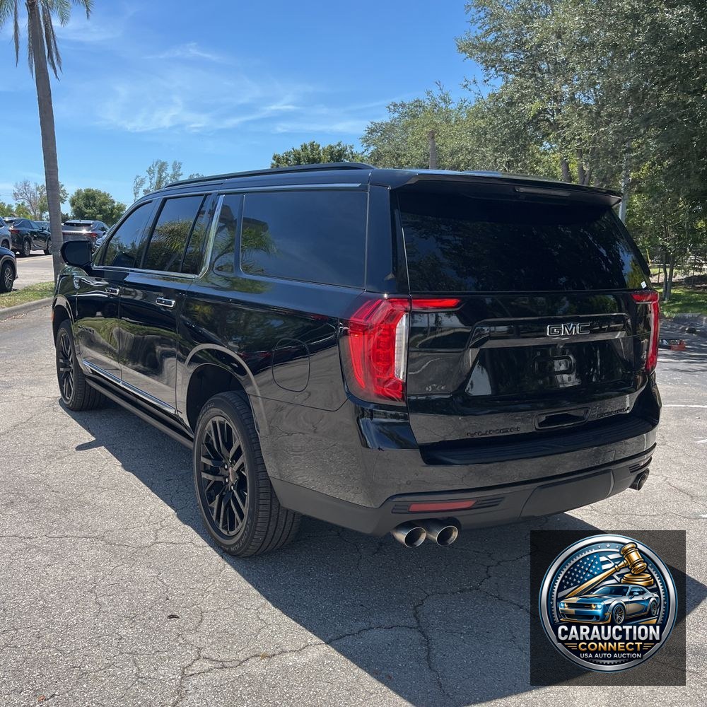 2023 GMC Yukon XL Denali