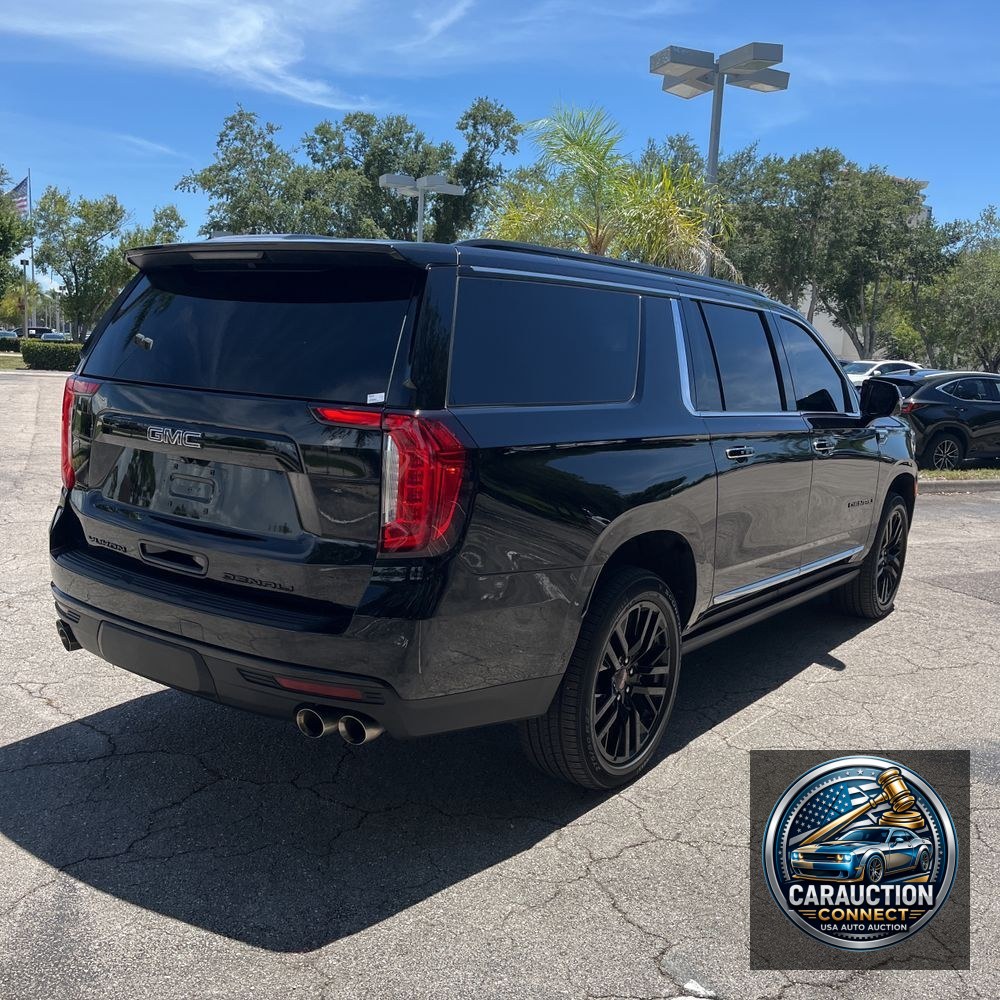 2023 GMC Yukon XL Denali