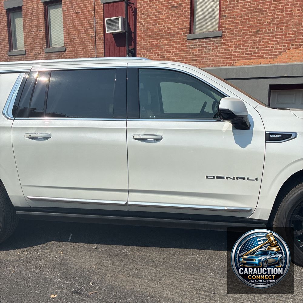 2023 GMC Yukon XL Denali