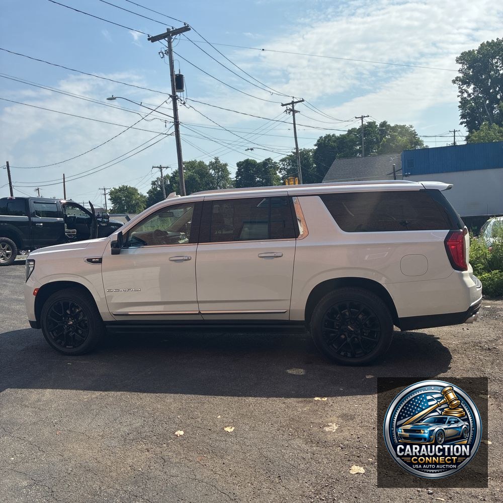 2023 GMC Yukon XL Denali
