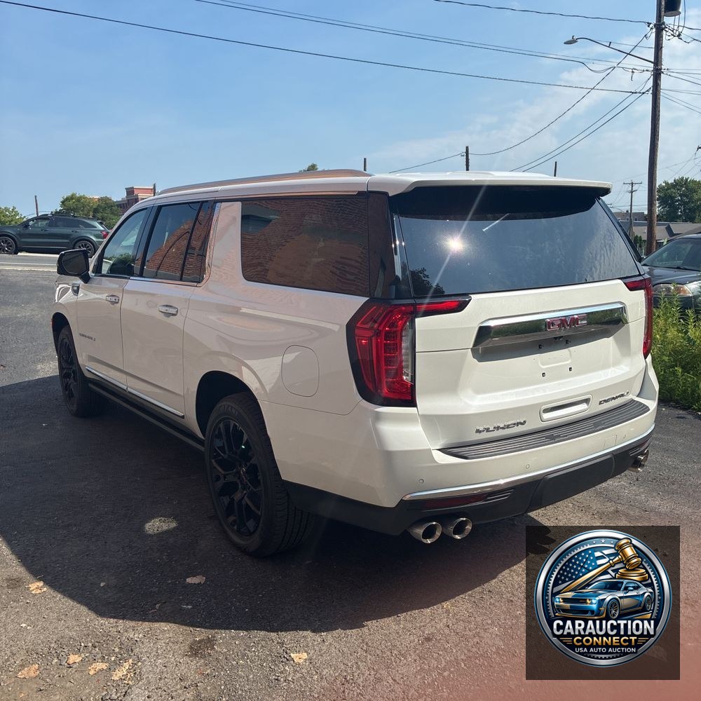2023 GMC Yukon XL Denali