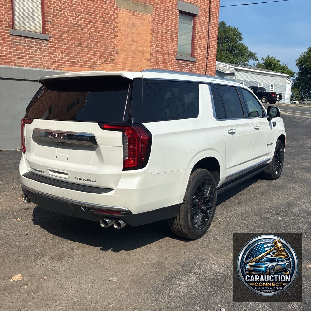 2023 GMC Yukon XL Denali