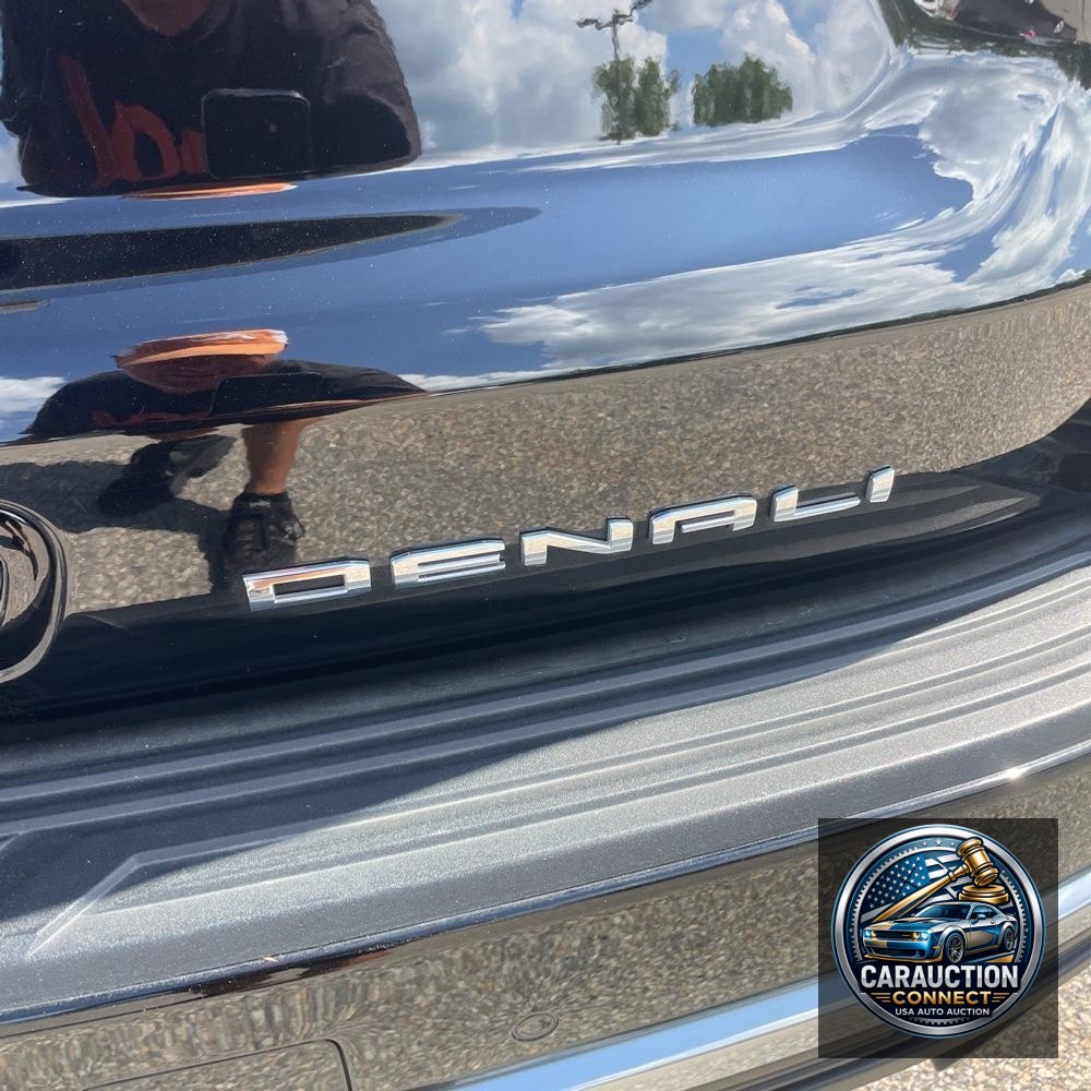 2023 GMC Yukon XL Denali