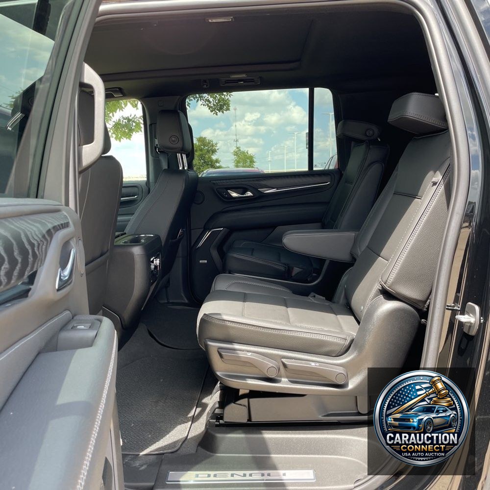 2023 GMC Yukon XL Denali