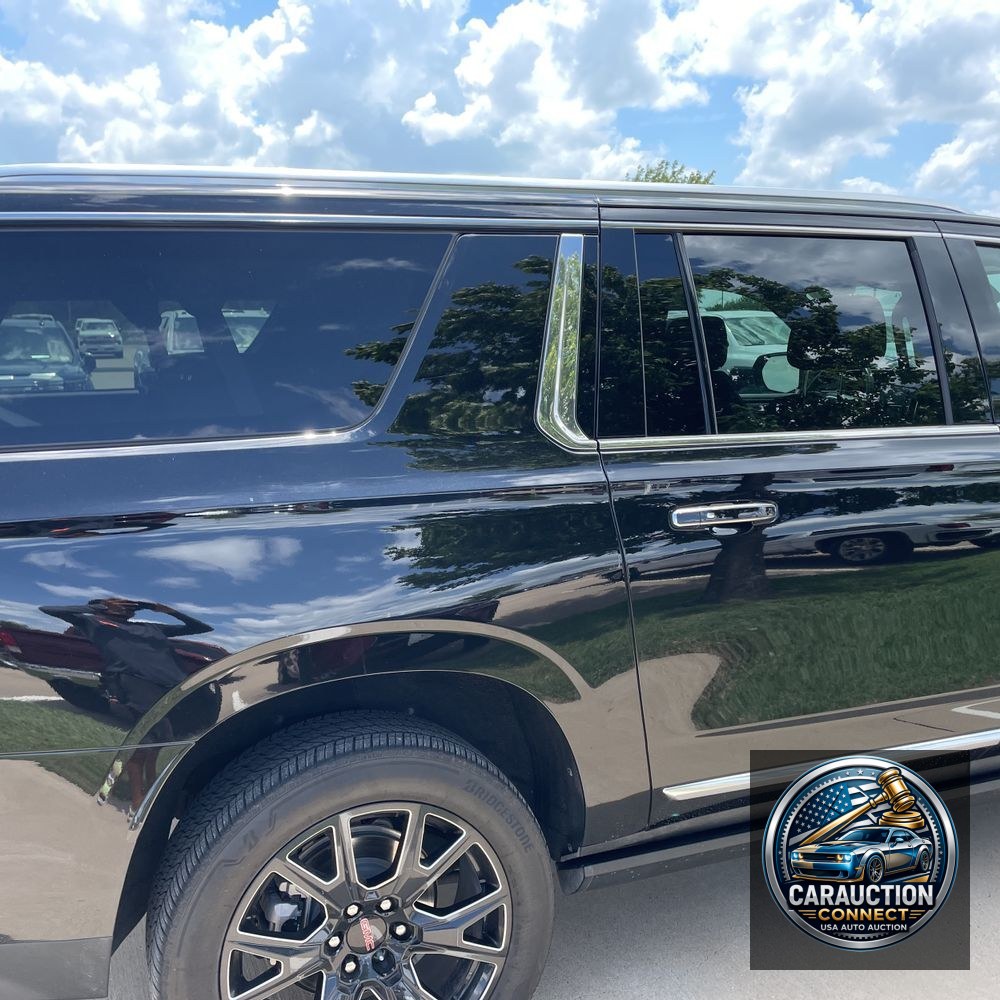 2023 GMC Yukon XL Denali