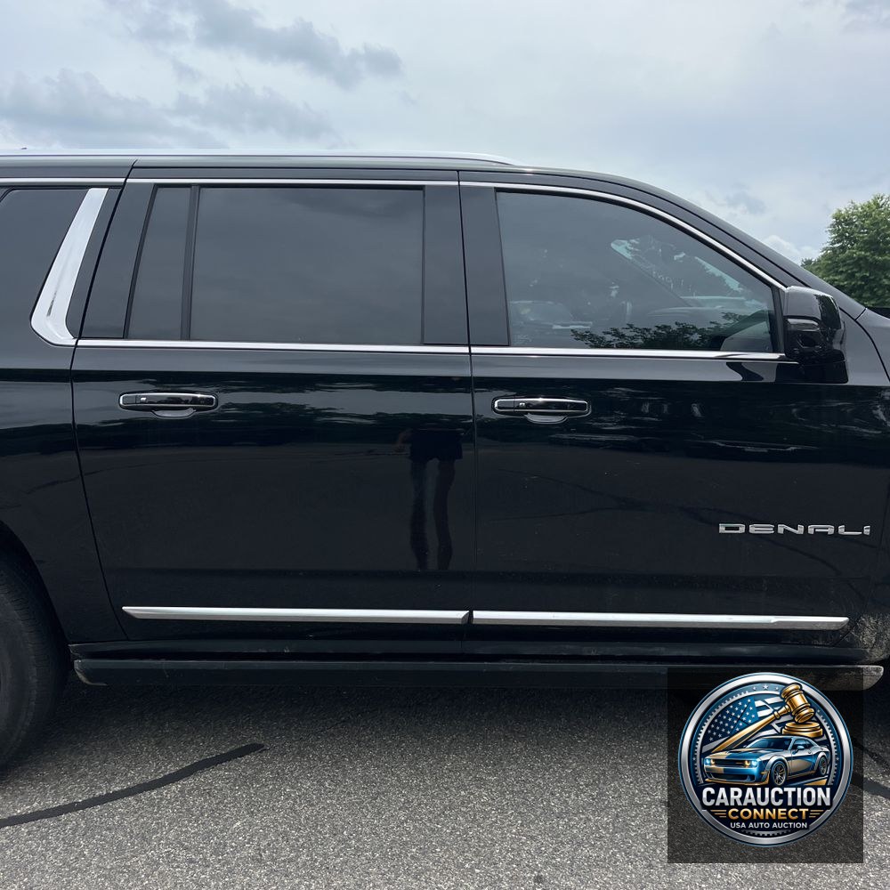 2023 GMC Yukon XL Denali