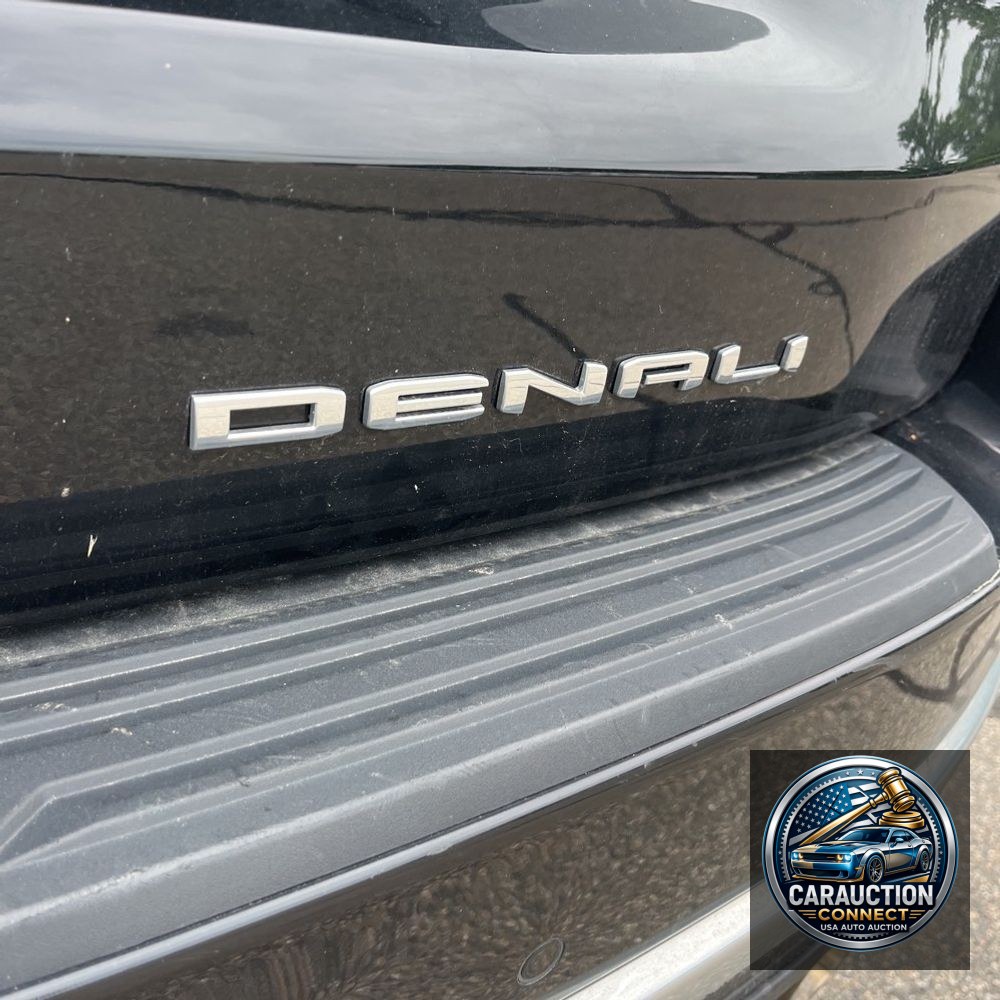 2023 GMC Yukon XL Denali