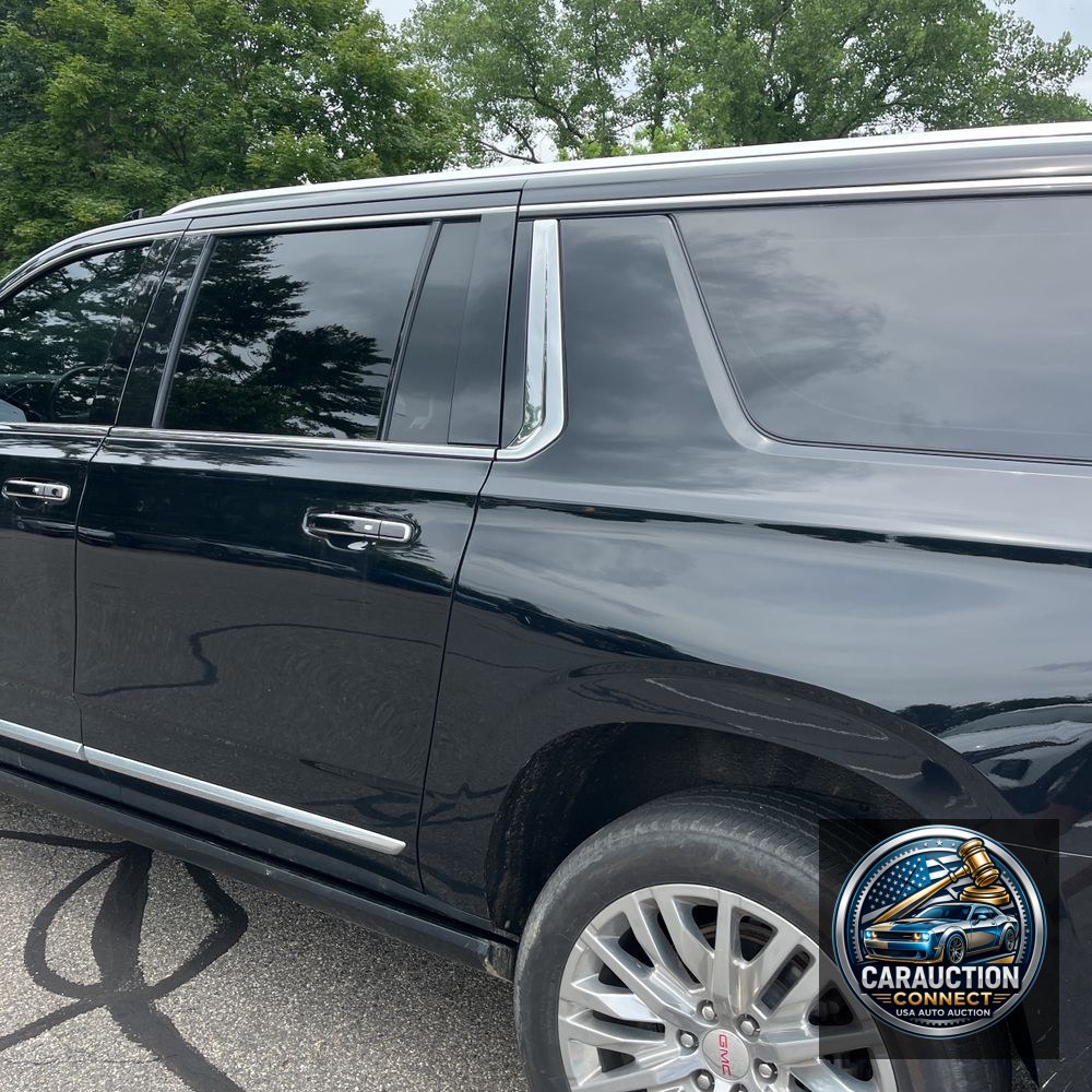2023 GMC Yukon XL Denali