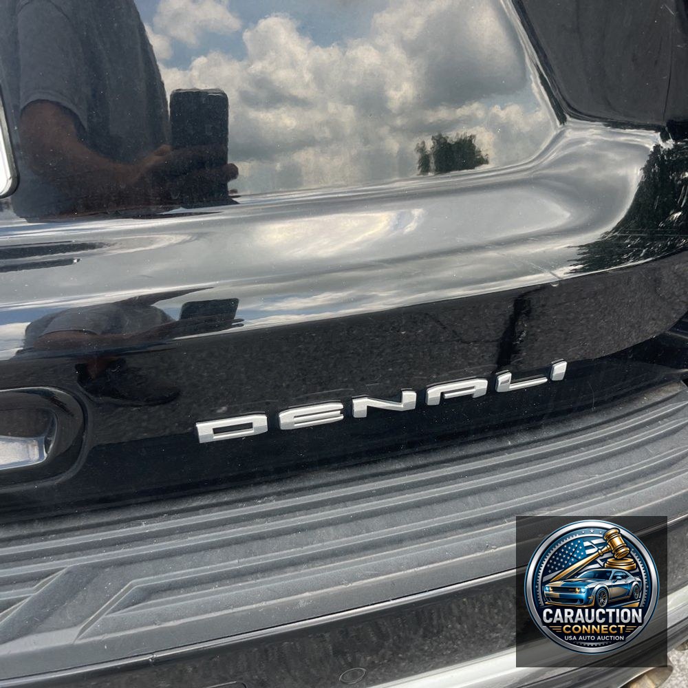 2022 GMC Yukon XL Denali