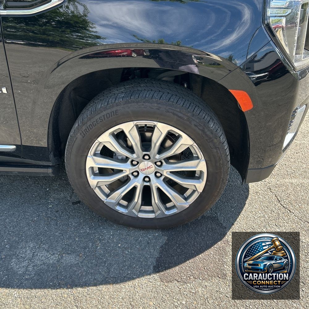 2023 GMC Yukon XL Denali