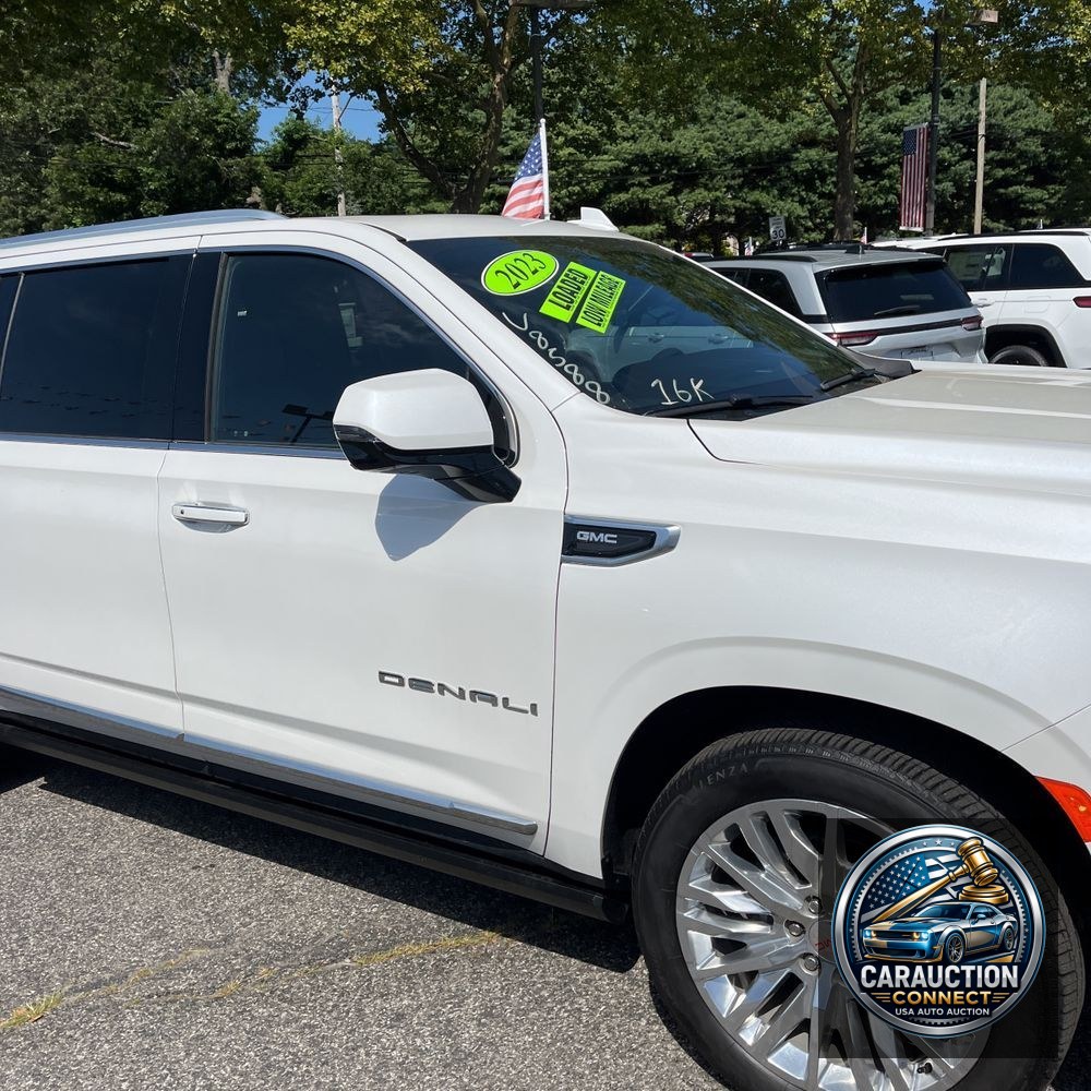 2023 GMC Yukon XL Denali