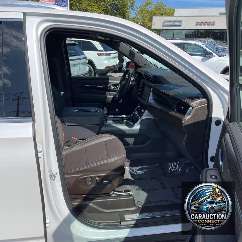 2023 GMC Yukon XL Denali