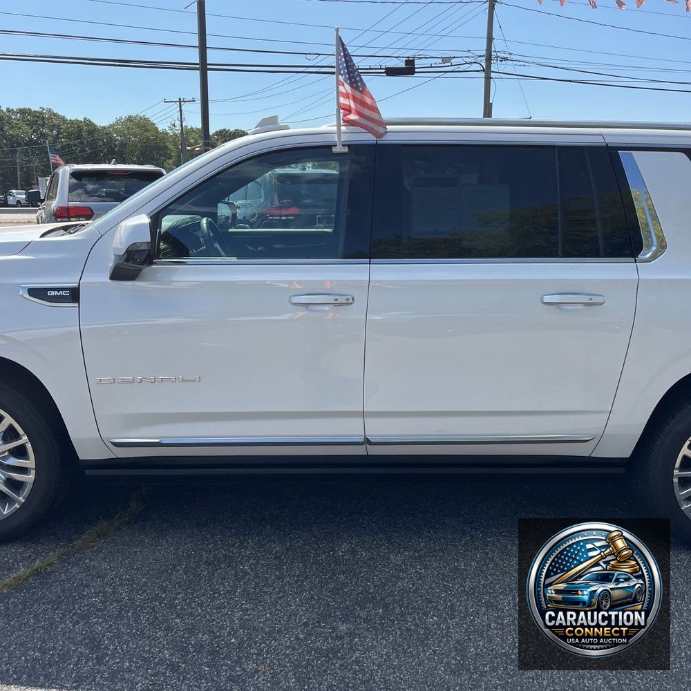 2023 GMC Yukon XL Denali