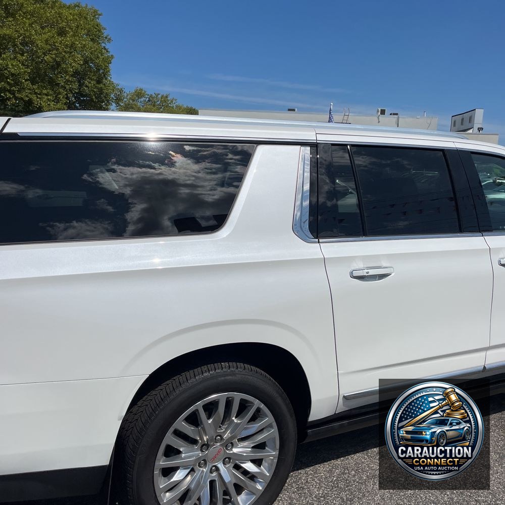 2023 GMC Yukon XL Denali