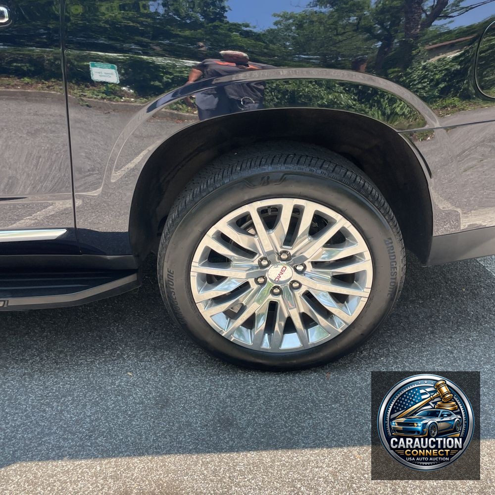 2023 GMC Yukon XL Denali