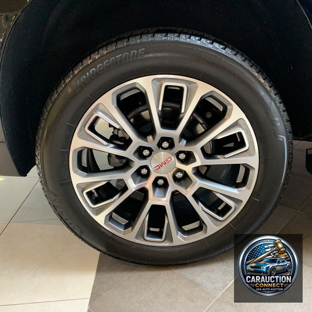 2025 GMC Yukon XL Denali