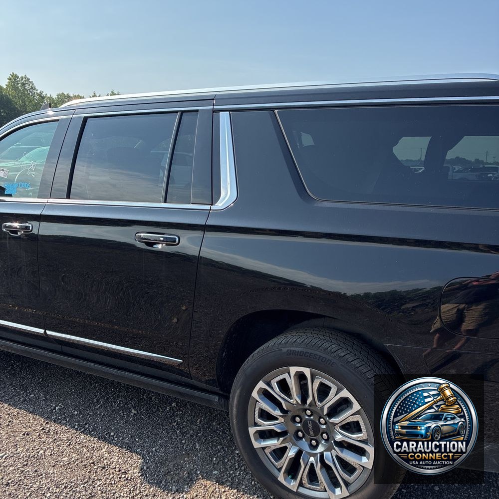 2023 GMC Yukon XL Denali Ultimate