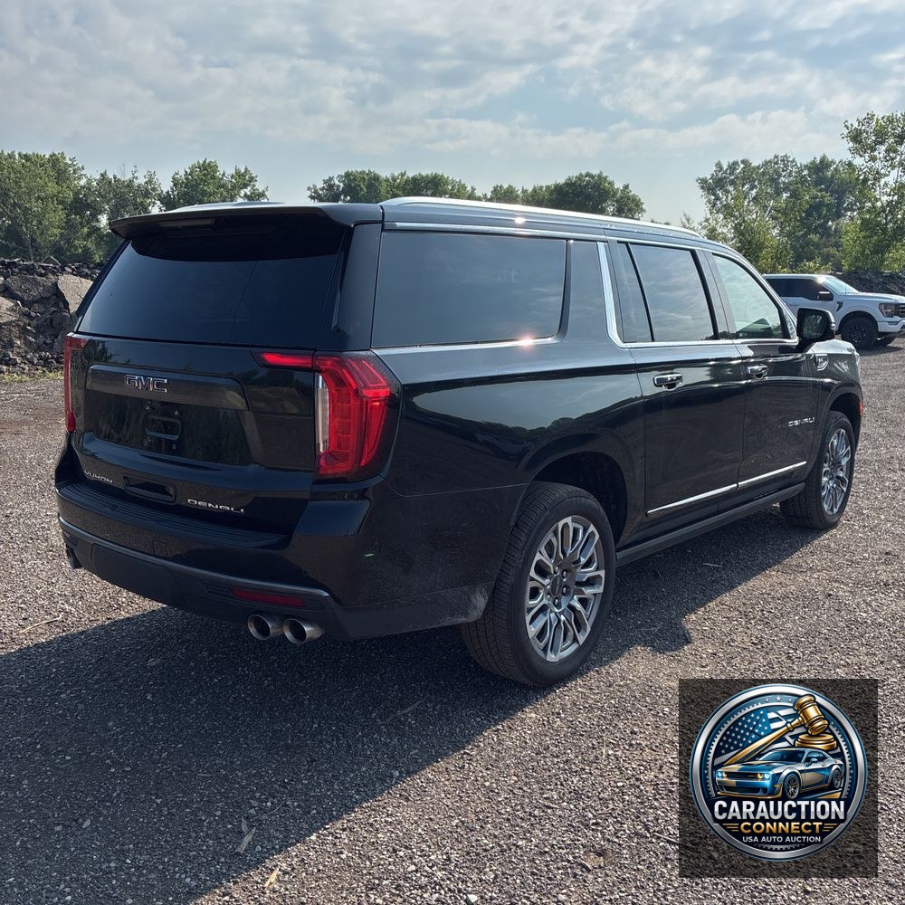 2023 GMC Yukon XL Denali Ultimate