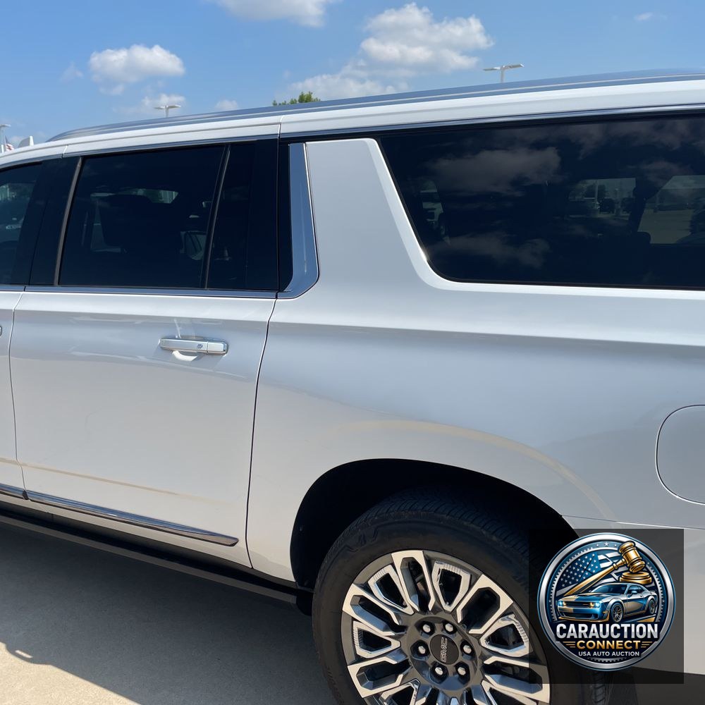 2024 GMC Yukon XL Denali Ultimate