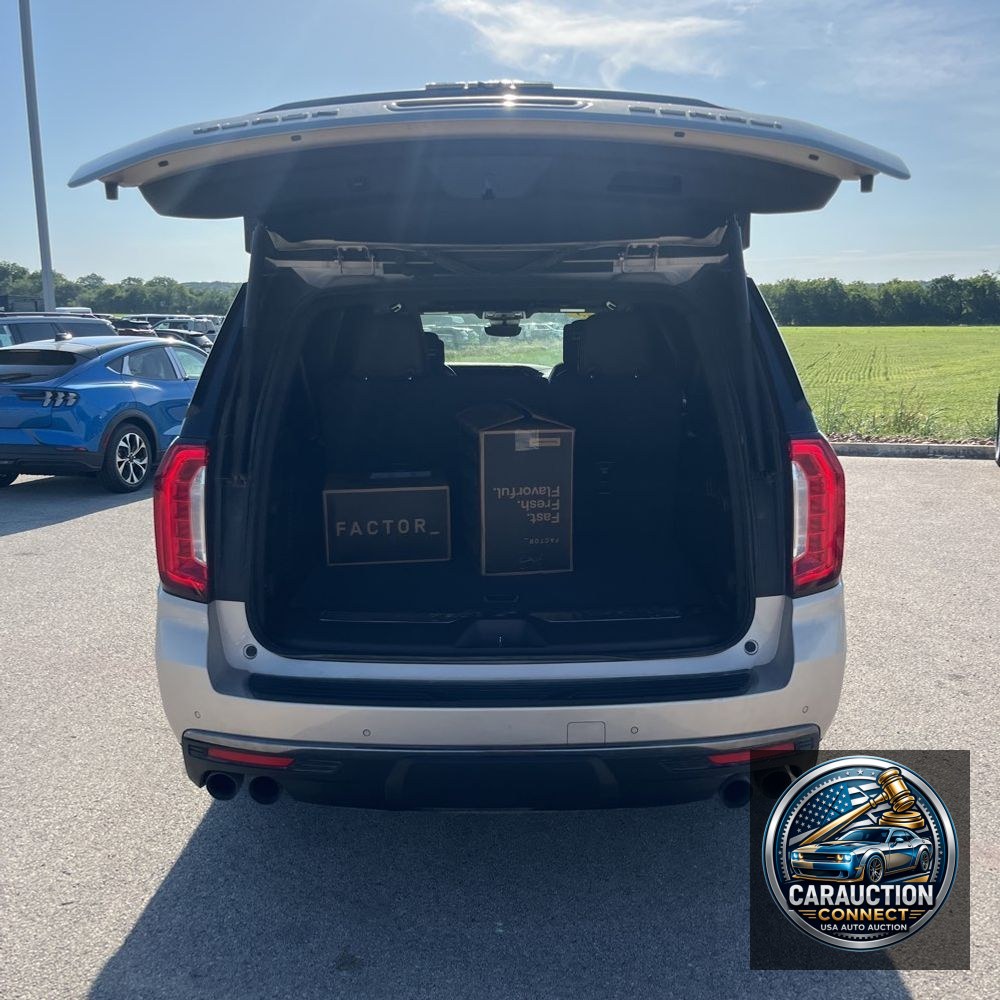 2023 GMC Yukon XL Denali Ultimate