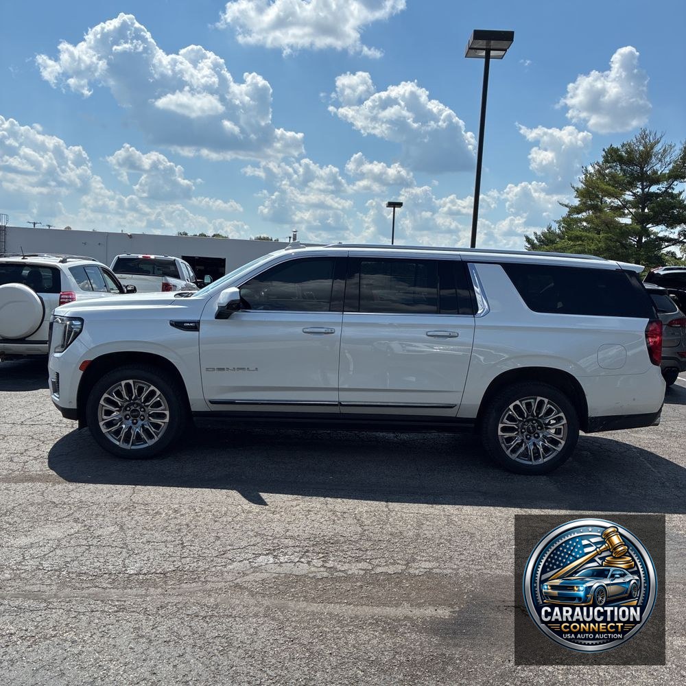 2023 GMC Yukon XL Denali Ultimate