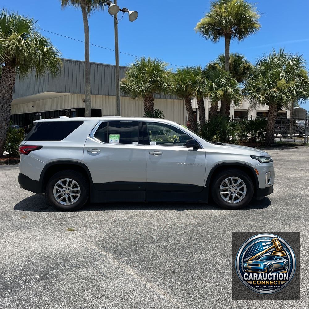 2022 Chevrolet Traverse LS