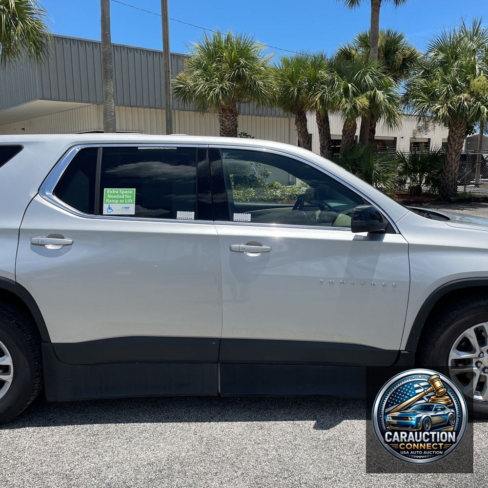 2022 Chevrolet Traverse LS