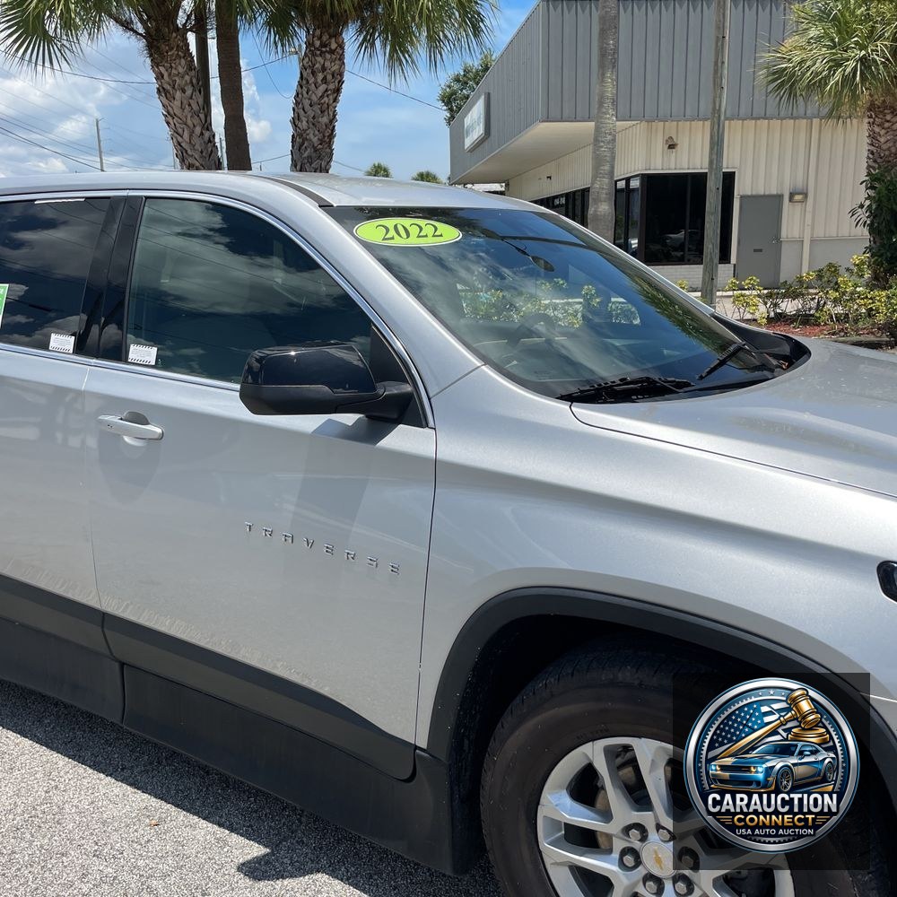 2022 Chevrolet Traverse LS