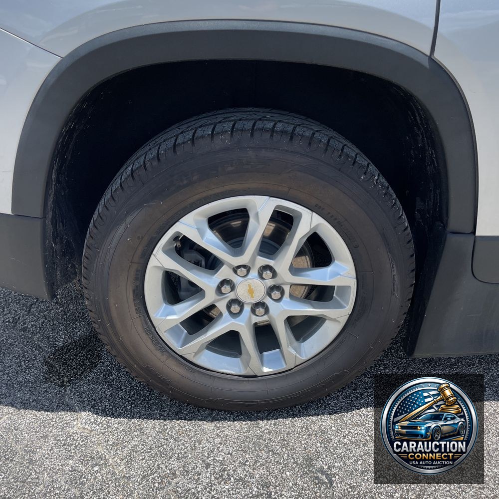 2022 Chevrolet Traverse LS