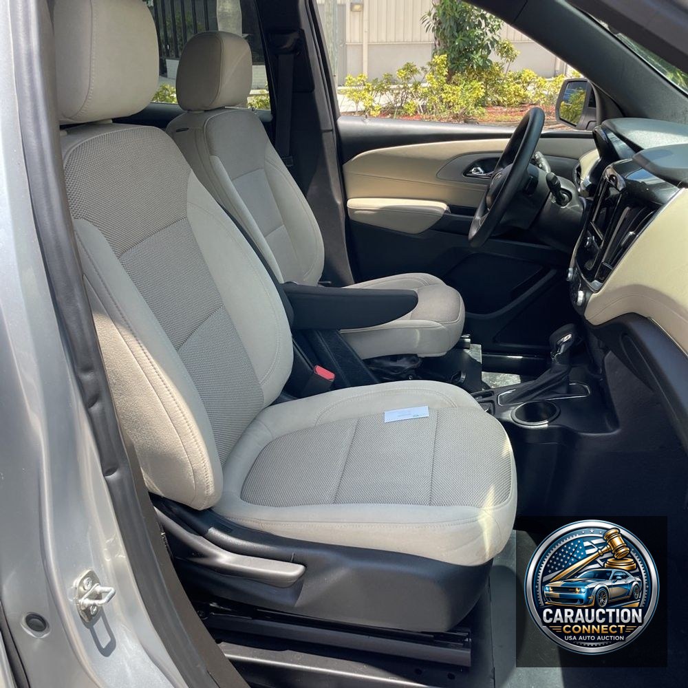 2022 Chevrolet Traverse LS