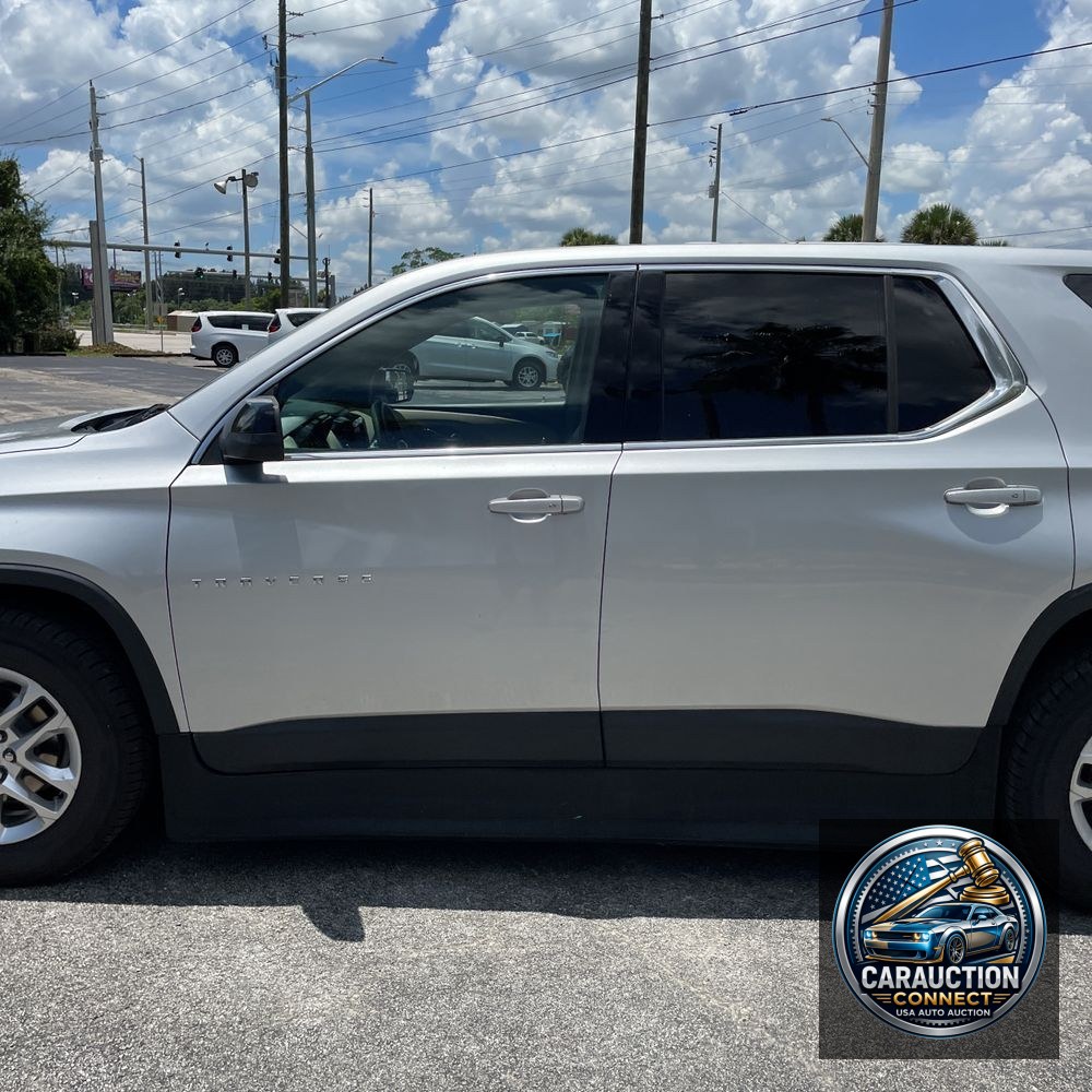 2022 Chevrolet Traverse LS