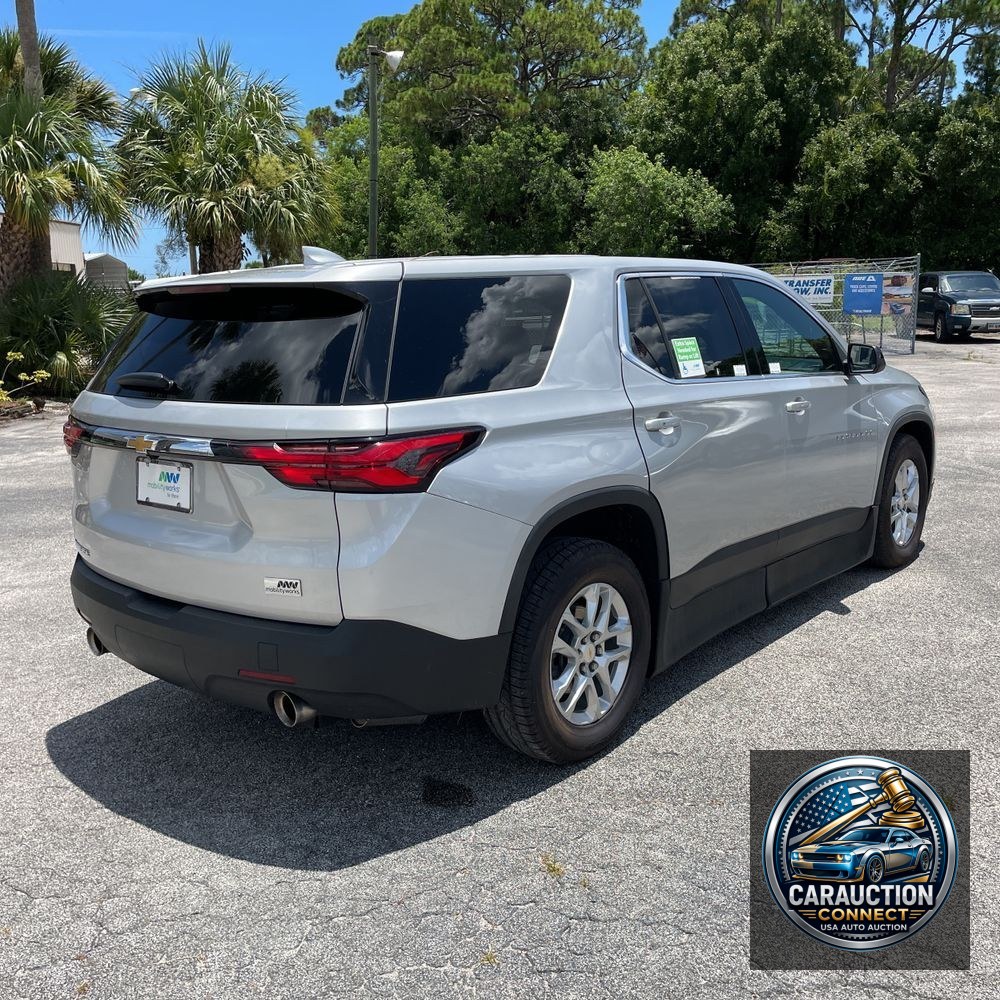2022 Chevrolet Traverse LS