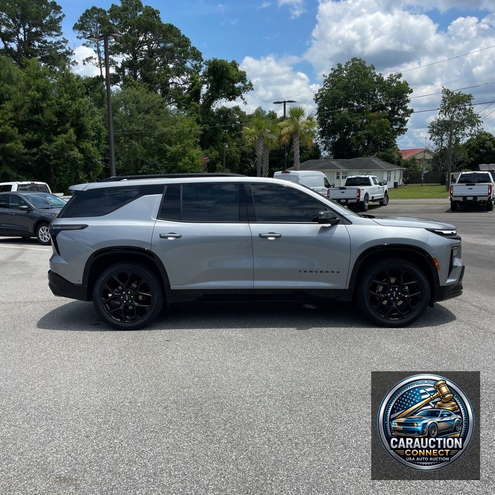 2024 Chevrolet Traverse RS