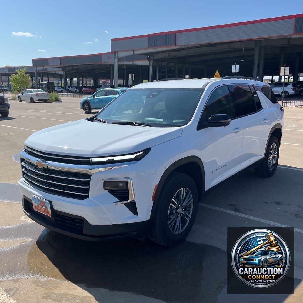 2024 Chevrolet Traverse LT