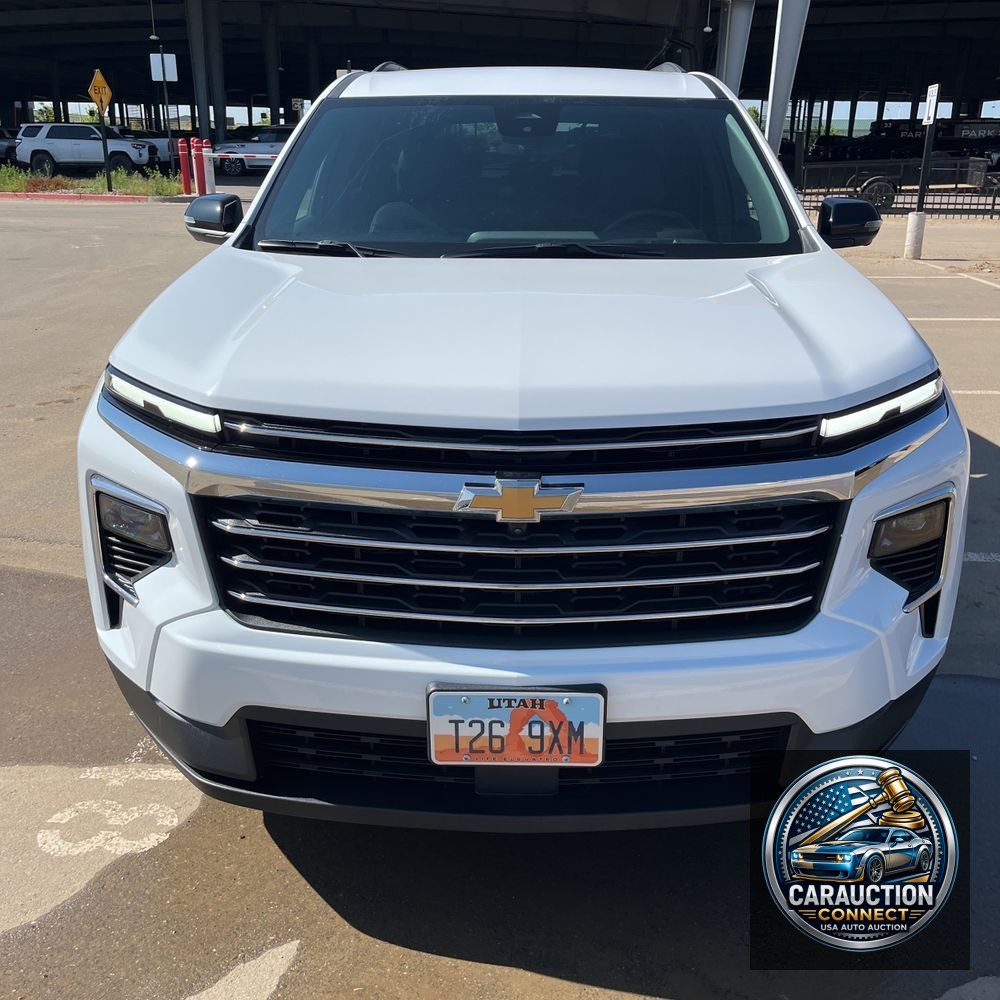 2024 Chevrolet Traverse LT