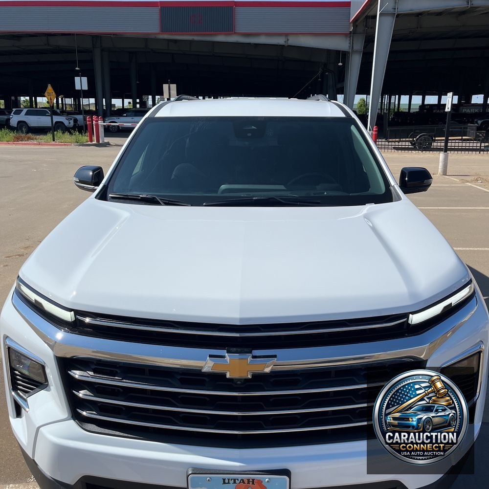 2024 Chevrolet Traverse LT