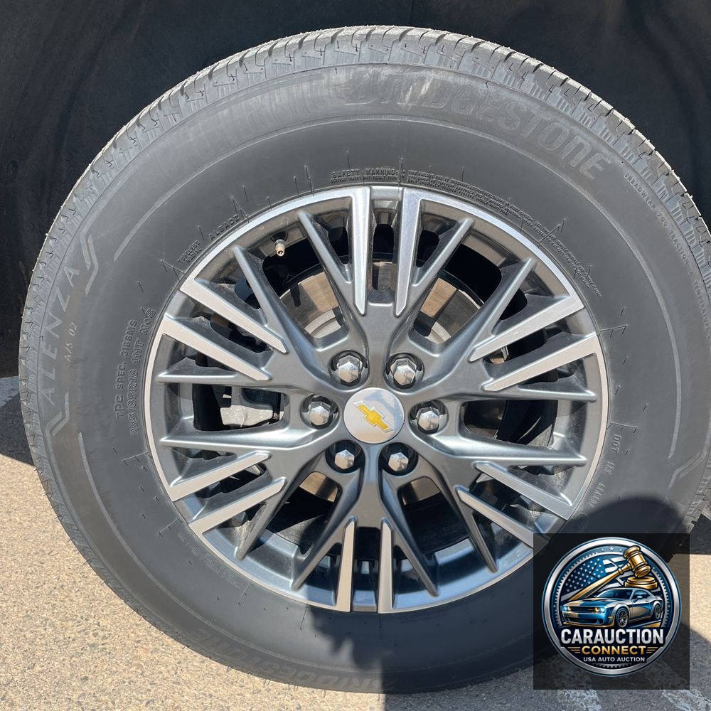 2024 Chevrolet Traverse LT