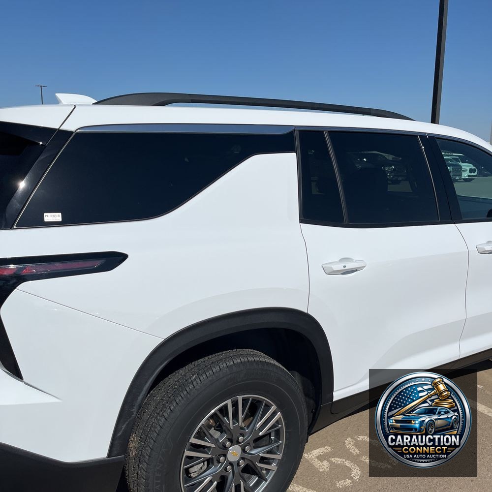 2024 Chevrolet Traverse LT