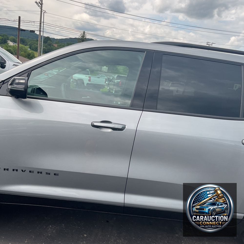 2024 Chevrolet Traverse RS