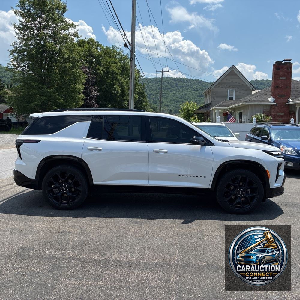 2024 Chevrolet Traverse RS