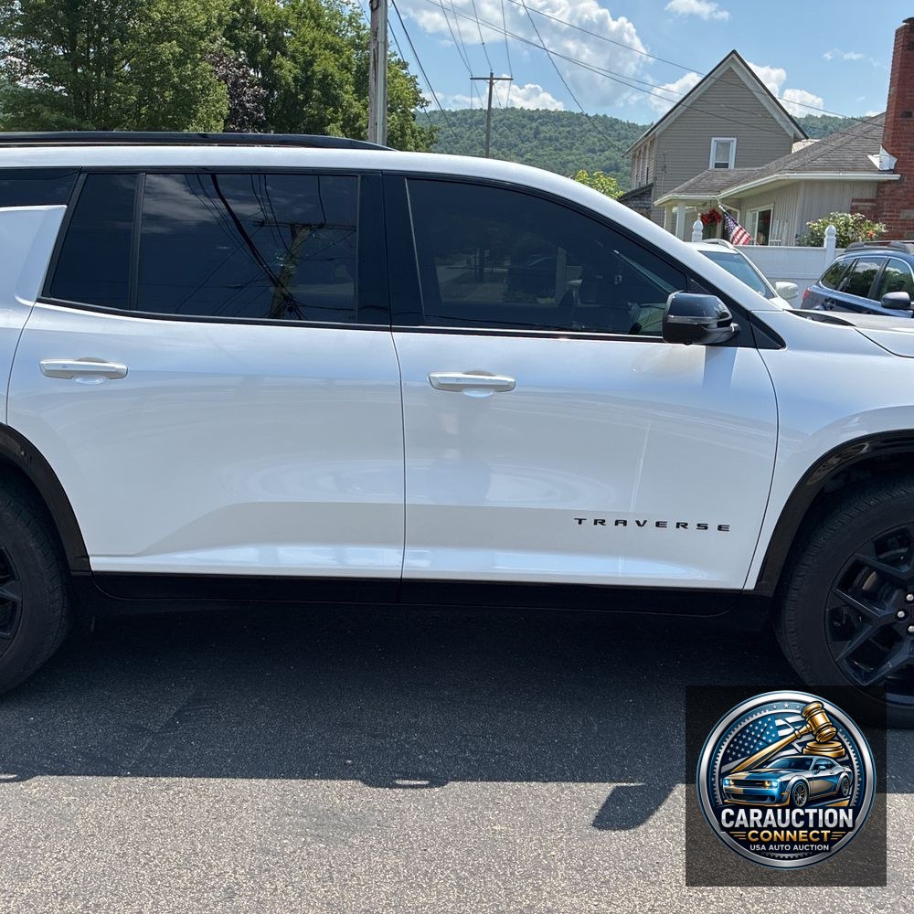 2024 Chevrolet Traverse RS
