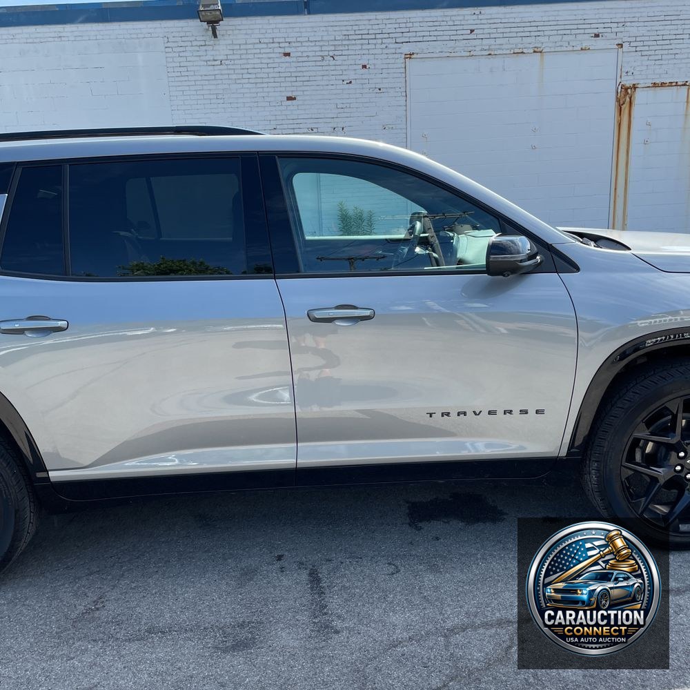 2025 Chevrolet Traverse RS