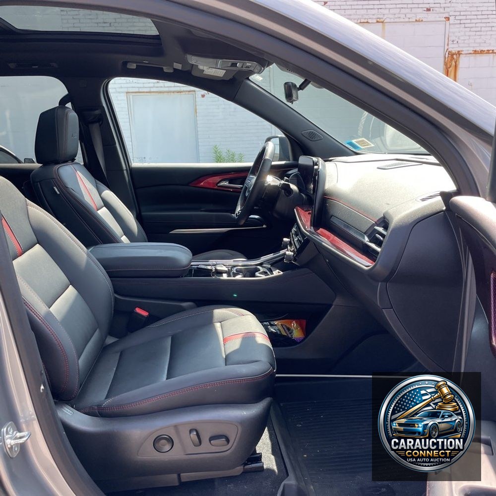 2025 Chevrolet Traverse RS