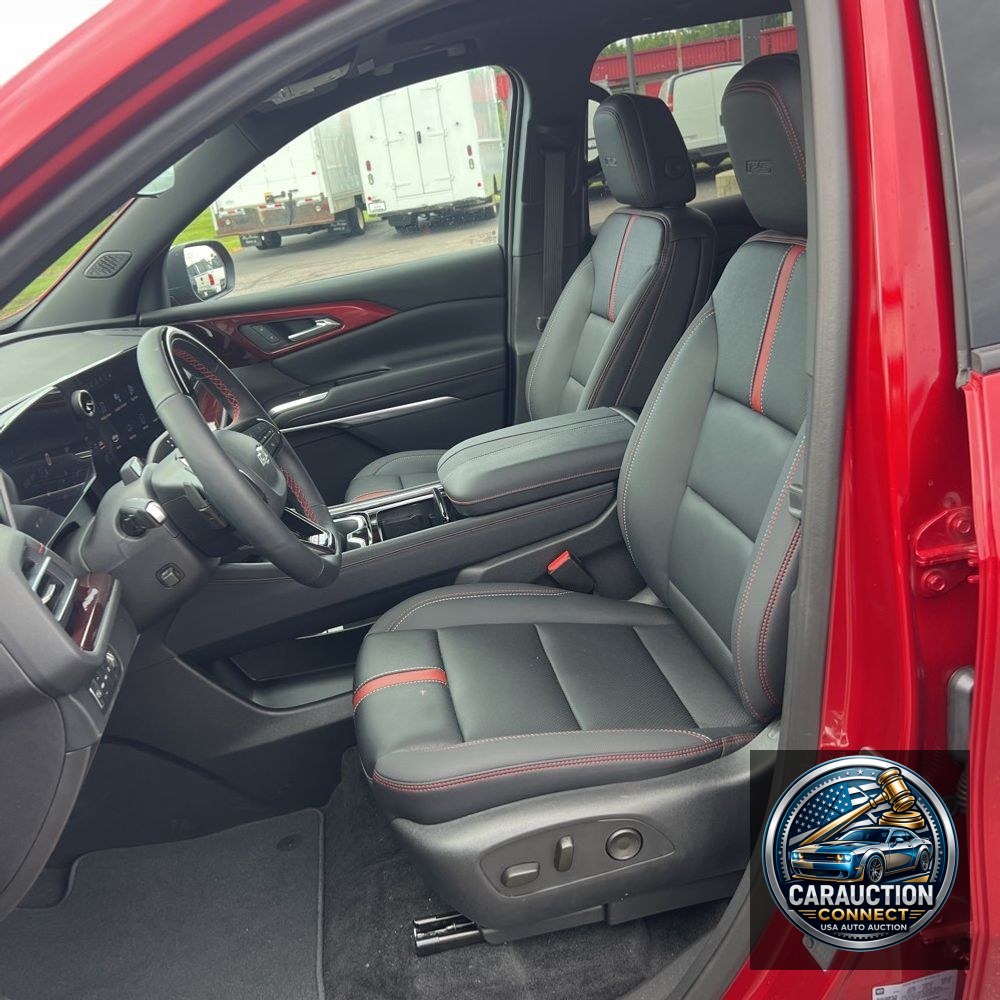 2025 Chevrolet Traverse RS