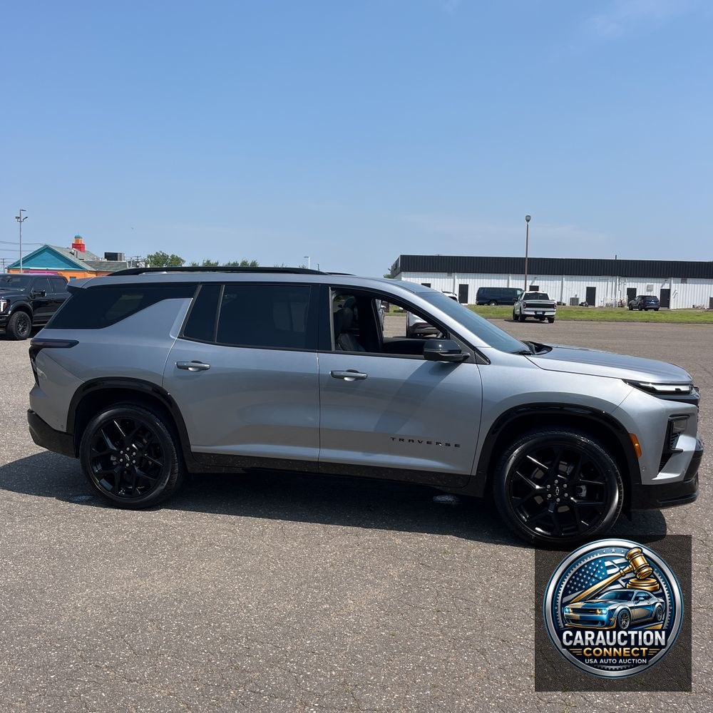 2025 Chevrolet Traverse RS