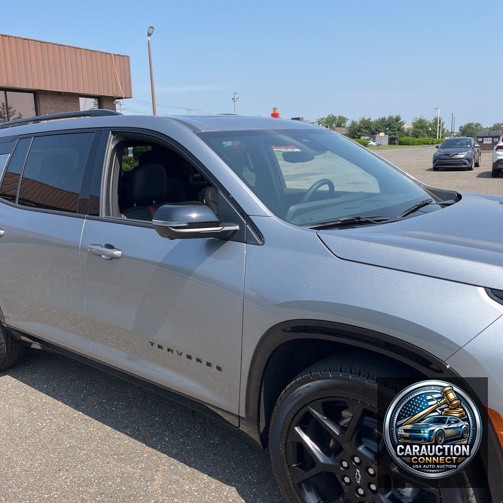 2025 Chevrolet Traverse RS