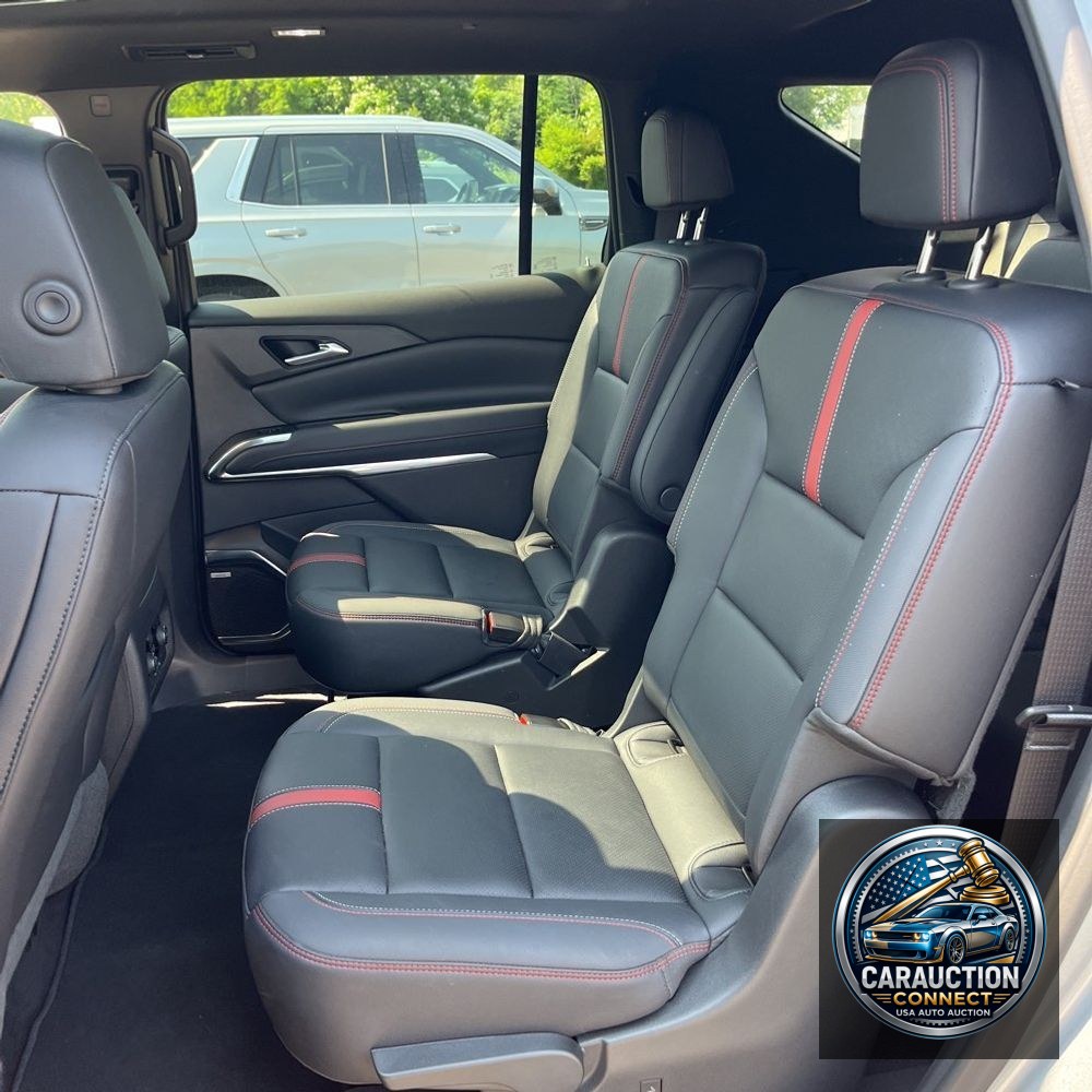 2025 Chevrolet Traverse RS