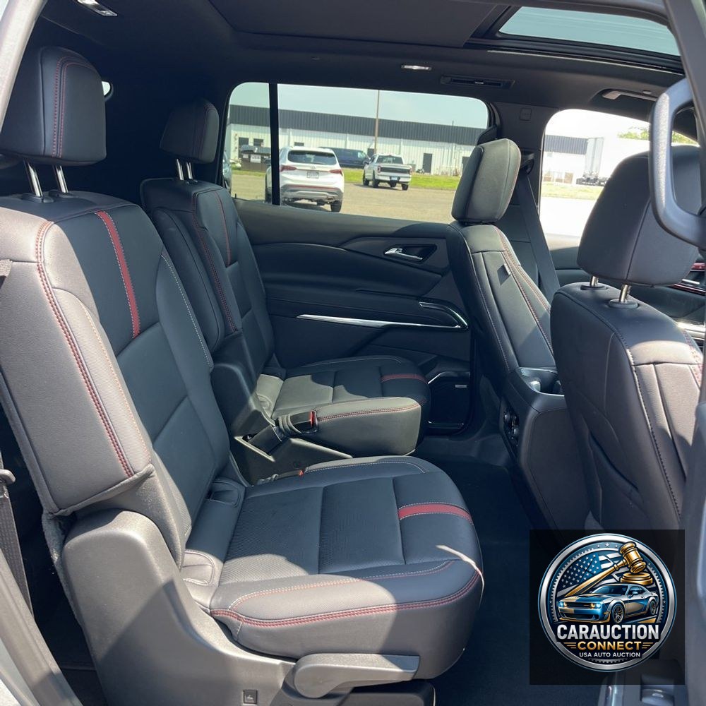 2025 Chevrolet Traverse RS