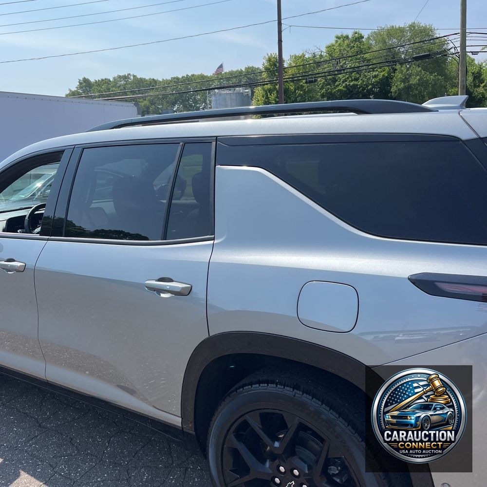 2025 Chevrolet Traverse RS